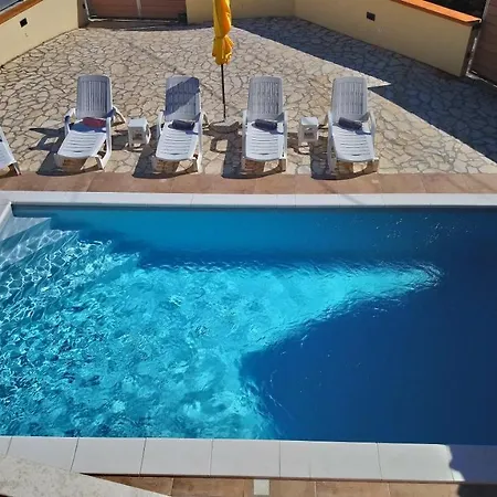 Casa Bozzero Крница