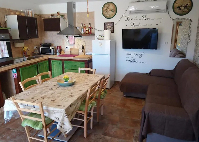 Casa Bozzero Сasa de vacaciones Krnica