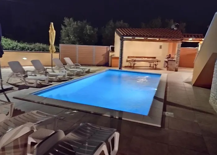 Casa Bozzero Casa de Férias Krnica